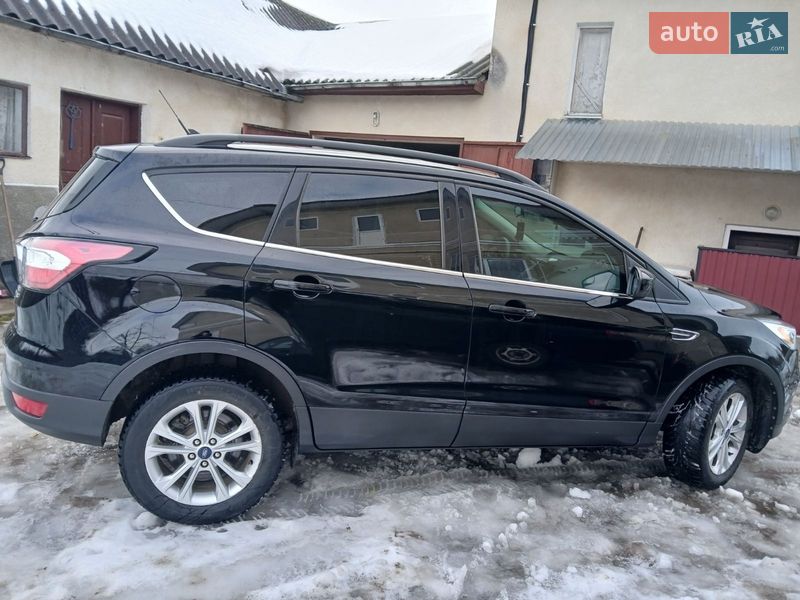 Позашляховик / Кросовер Ford Escape 2018 в Тернополі
