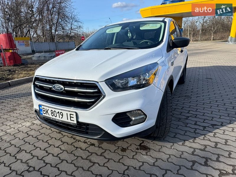 Внедорожник / Кроссовер Ford Escape 2019 в Ровно