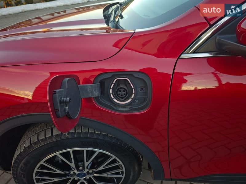 Внедорожник / Кроссовер Ford Escape 2022 в Золочеве