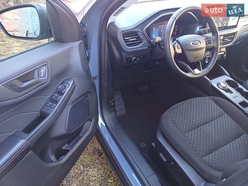 Внедорожник / Кроссовер Ford Escape 2024 в Полтаве