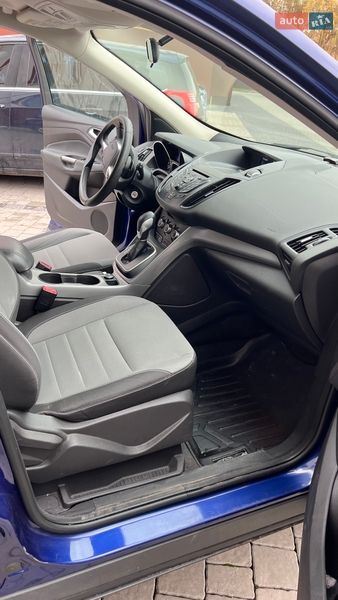 Внедорожник / Кроссовер Ford Escape 2012 в Ивано-Франковске