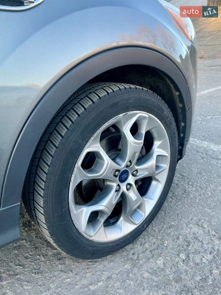 Внедорожник / Кроссовер Ford Escape 2014 в Киеве