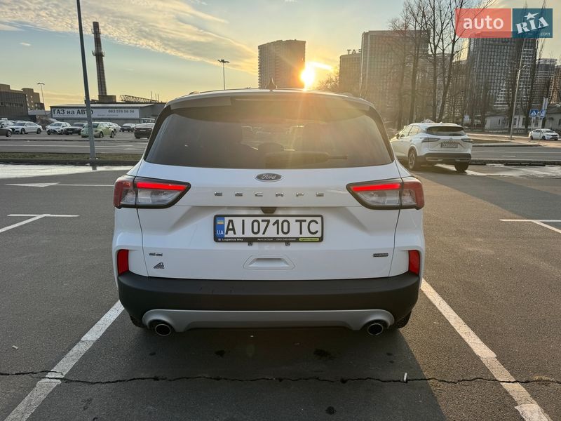 Внедорожник / Кроссовер Ford Escape 2022 в Киеве