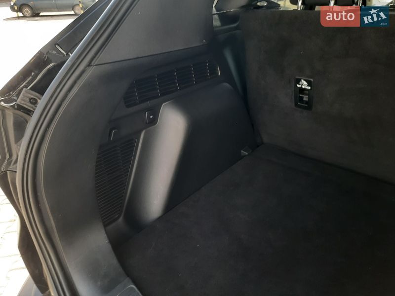 Позашляховик / Кросовер Ford Escape 2019 в Чернівцях