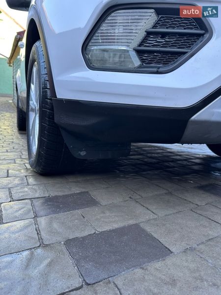 Позашляховик / Кросовер Ford Escape 2017 в Рівному