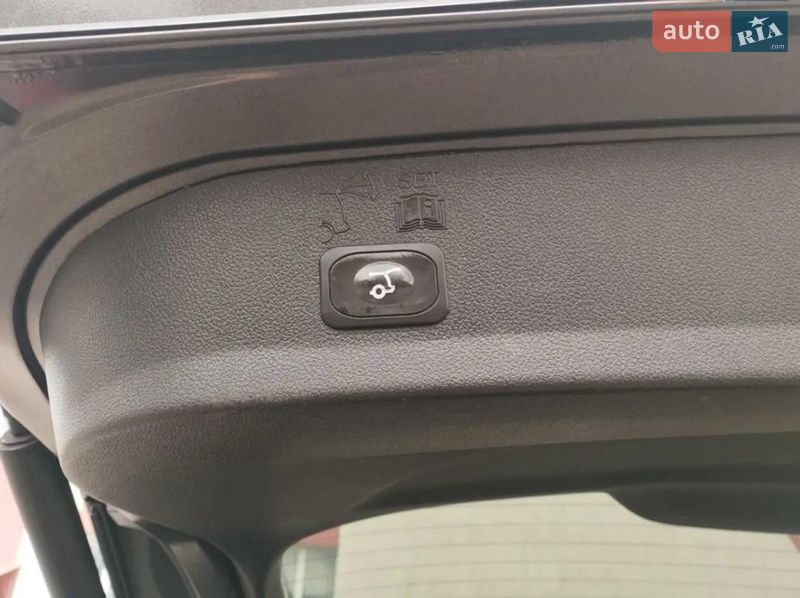 Внедорожник / Кроссовер Ford Escape 2016 в Киеве