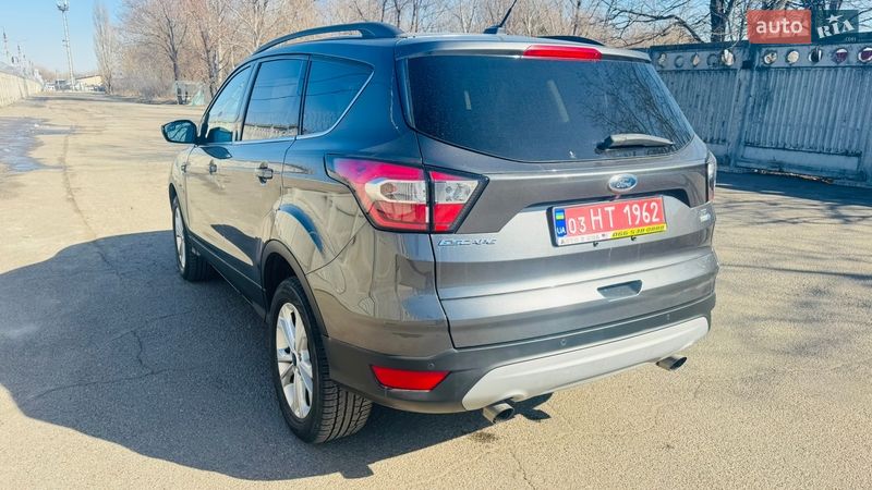 Внедорожник / Кроссовер Ford Escape 2018 в Киеве