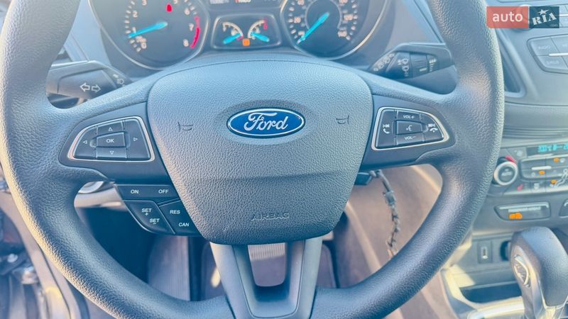 Внедорожник / Кроссовер Ford Escape 2018 в Киеве