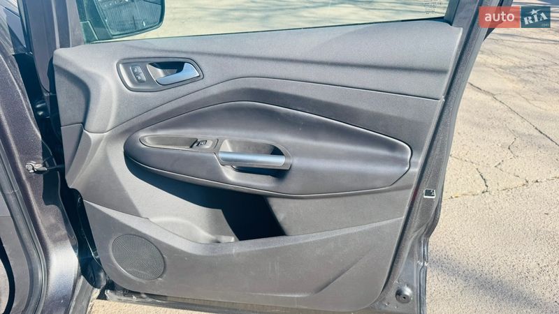 Внедорожник / Кроссовер Ford Escape 2018 в Киеве