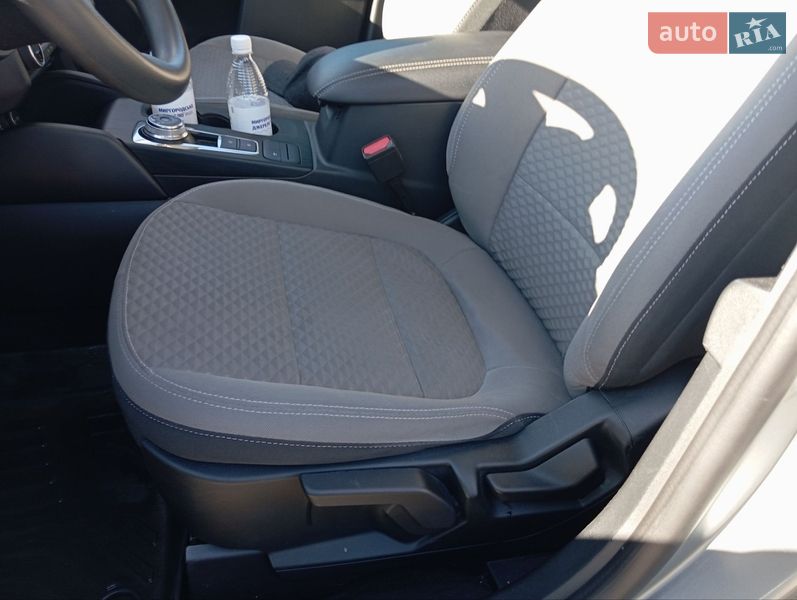 Позашляховик / Кросовер Ford Escape 2021 в Бучі