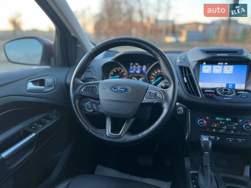 Позашляховик / Кросовер Ford Escape 2017 в Стрию