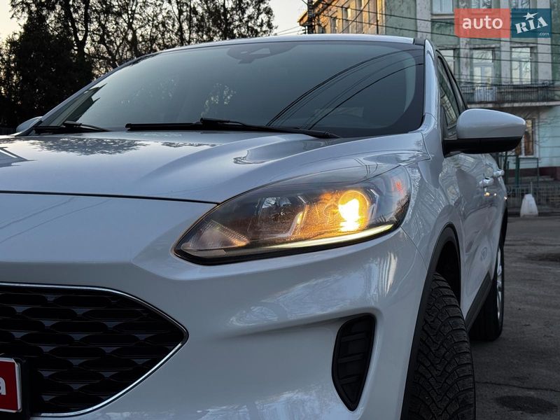 Внедорожник / Кроссовер Ford Escape 2019 в Киеве