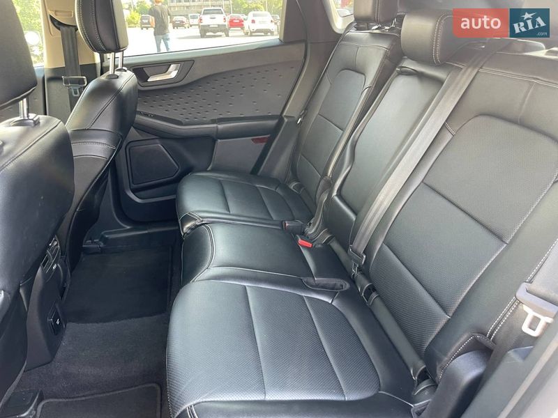 Позашляховик / Кросовер Ford Escape 2020 в Києві