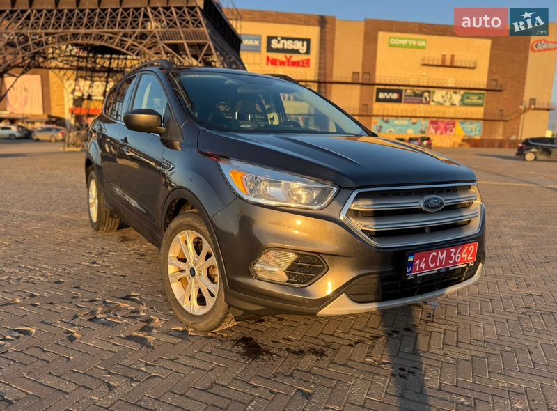 Внедорожник / Кроссовер Ford Escape 2018 в Харькове