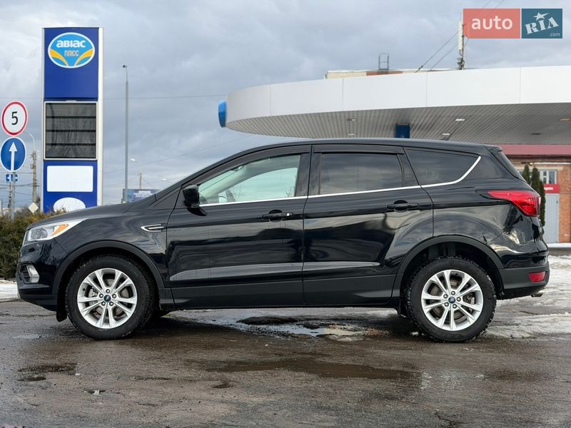 Позашляховик / Кросовер Ford Escape 2019 в Сумах