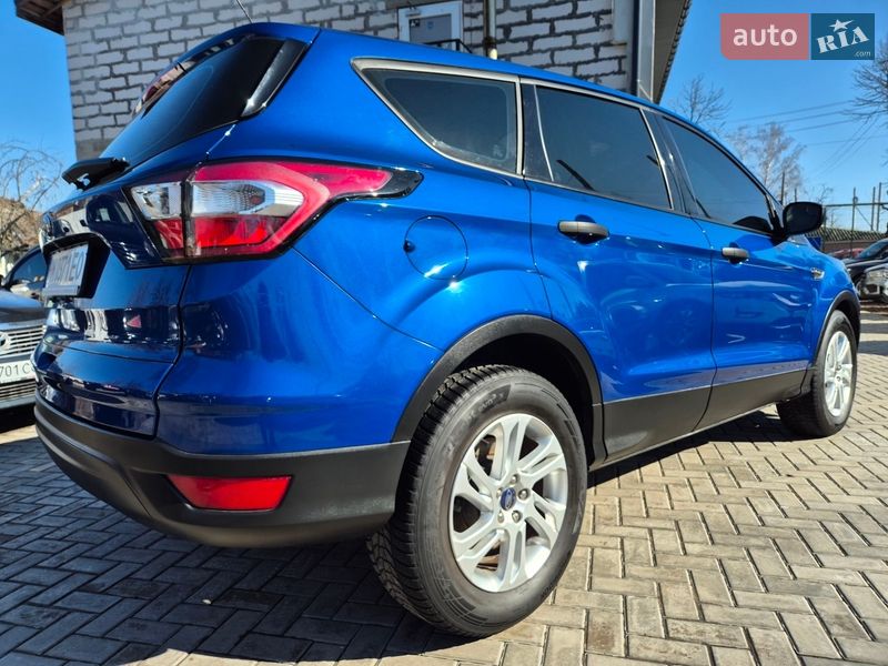Внедорожник / Кроссовер Ford Escape 2017 в Сумах