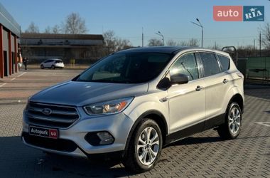 Позашляховик / Кросовер Ford Escape 2016 в Вінниці