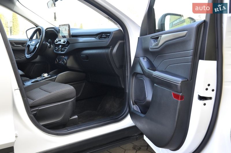 Позашляховик / Кросовер Ford Escape 2023 в Львові