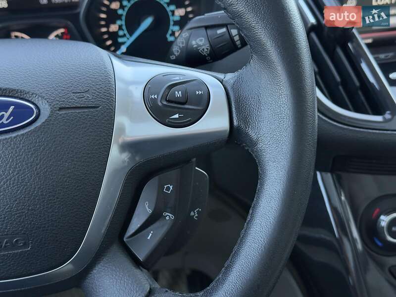 Внедорожник / Кроссовер Ford Escape 2014 в Львове