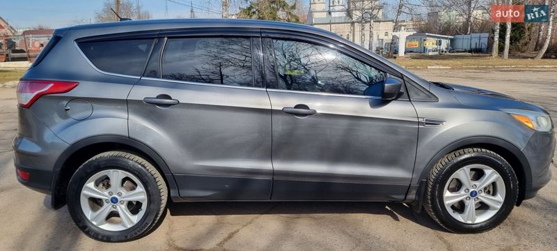 Внедорожник / Кроссовер Ford Escape 2014 в Черновцах