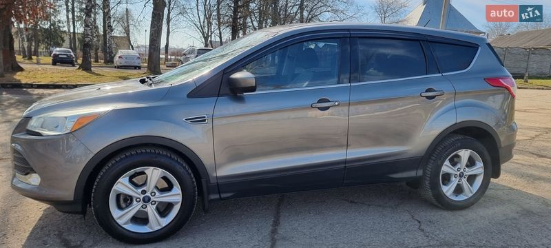 Внедорожник / Кроссовер Ford Escape 2014 в Черновцах