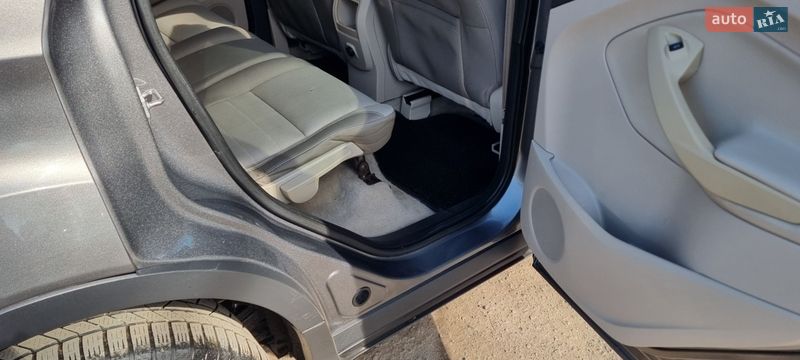 Внедорожник / Кроссовер Ford Escape 2014 в Черновцах