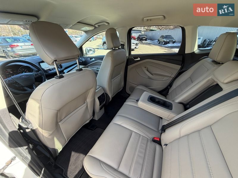 Внедорожник / Кроссовер Ford Escape 2019 в Киеве