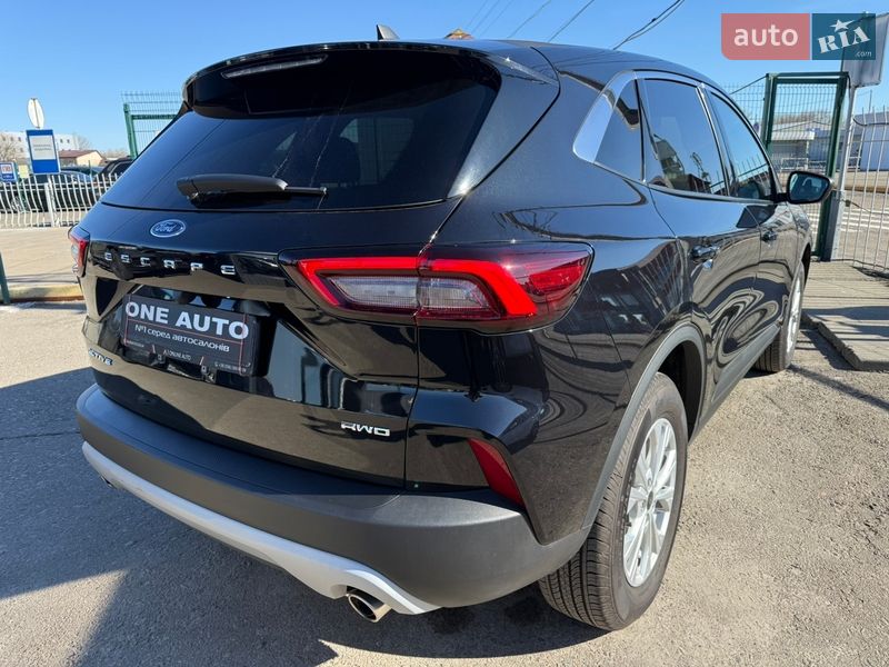Внедорожник / Кроссовер Ford Escape 2023 в Киеве