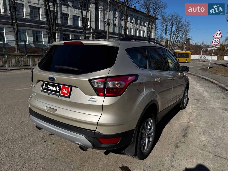 Внедорожник / Кроссовер Ford Escape 2018 в Киеве фото 7 Внедорожник / Кроссовер Ford Escape 2018 в Киеве