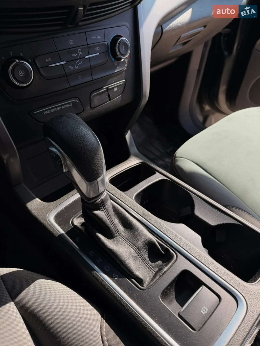 2017 Ford Escape - мініатюра 14
