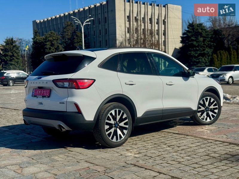 Позашляховик / Кросовер Ford Escape 2020 в Кременчуці