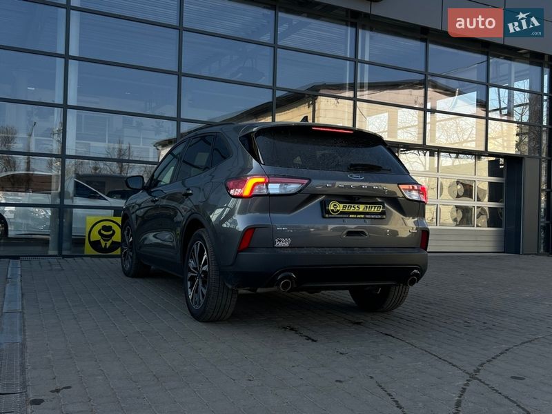 Внедорожник / Кроссовер Ford Escape 2021 в Ивано-Франковске