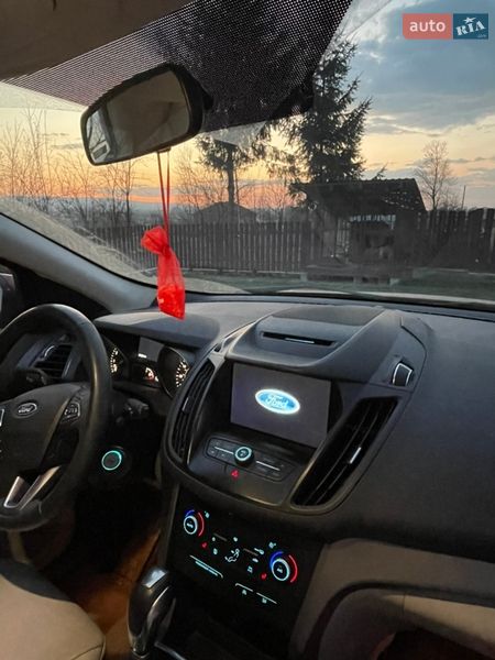 Позашляховик / Кросовер Ford Escape 2018 в Трускавці