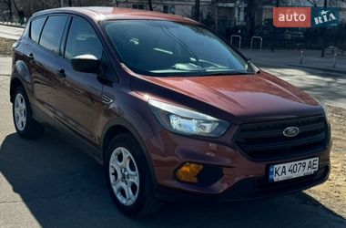 Внедорожник / Кроссовер Ford Escape 2018 в Киеве