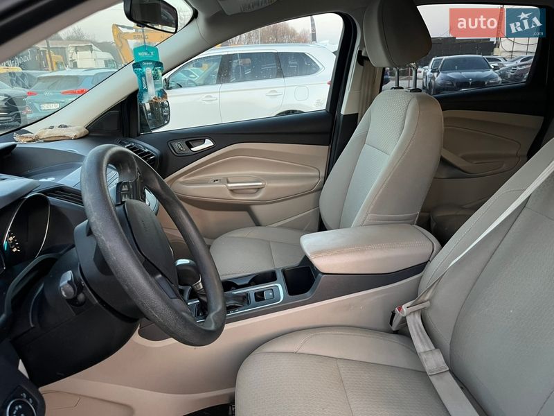 Внедорожник / Кроссовер Ford Escape 2017 в Львове