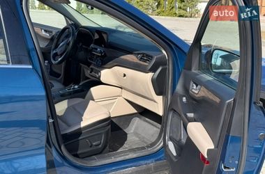 Внедорожник / Кроссовер Ford Escape 2020 в Золочеве