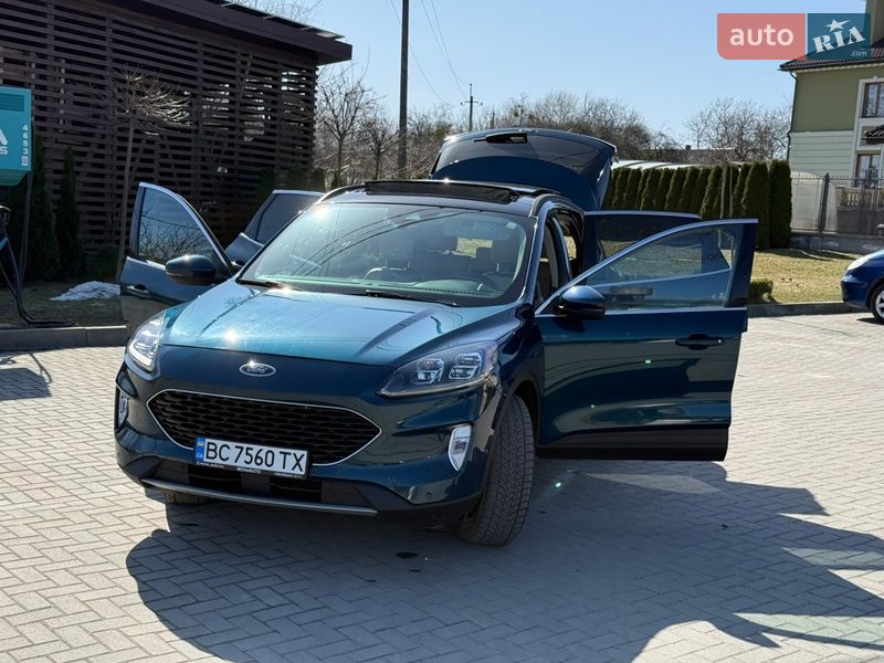 Внедорожник / Кроссовер Ford Escape 2020 в Золочеве