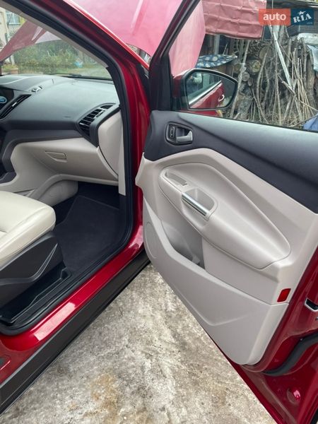 Внедорожник / Кроссовер Ford Escape 2019 в Львове