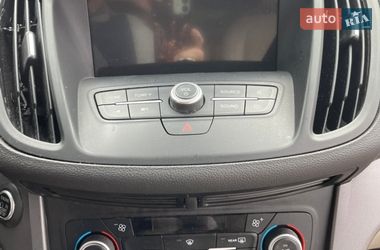 Внедорожник / Кроссовер Ford Escape 2019 в Львове