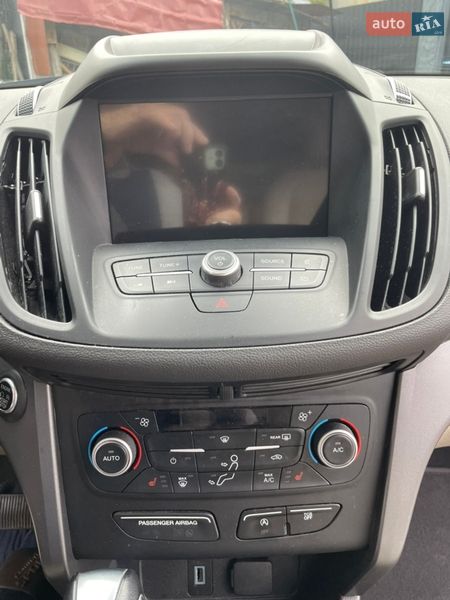 Внедорожник / Кроссовер Ford Escape 2019 в Львове