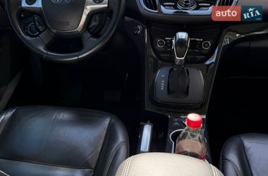 Внедорожник / Кроссовер Ford Escape 2015 в Одессе