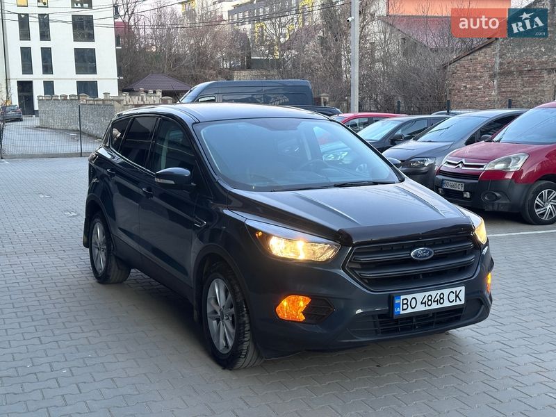 Внедорожник / Кроссовер Ford Escape 2019 в Тернополе