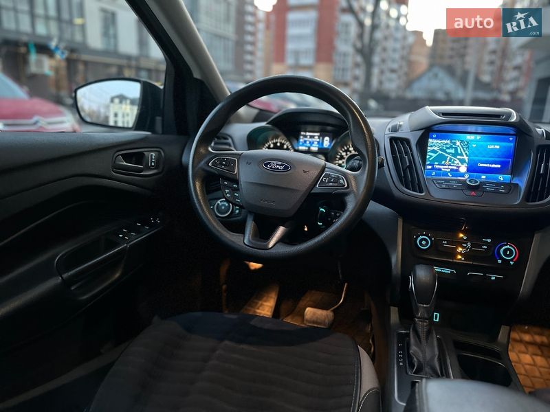 Внедорожник / Кроссовер Ford Escape 2019 в Тернополе