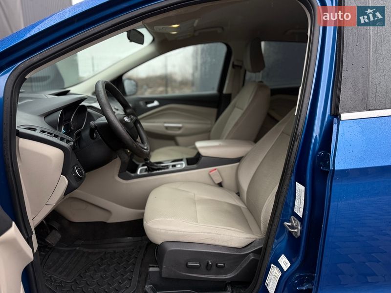 Позашляховик / Кросовер Ford Escape 2018 в Львові