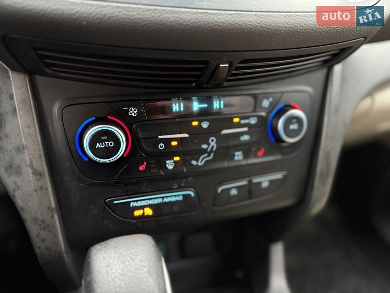 Позашляховик / Кросовер Ford Escape 2018 в Львові