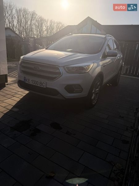 Внедорожник / Кроссовер Ford Escape 2016 в Киеве