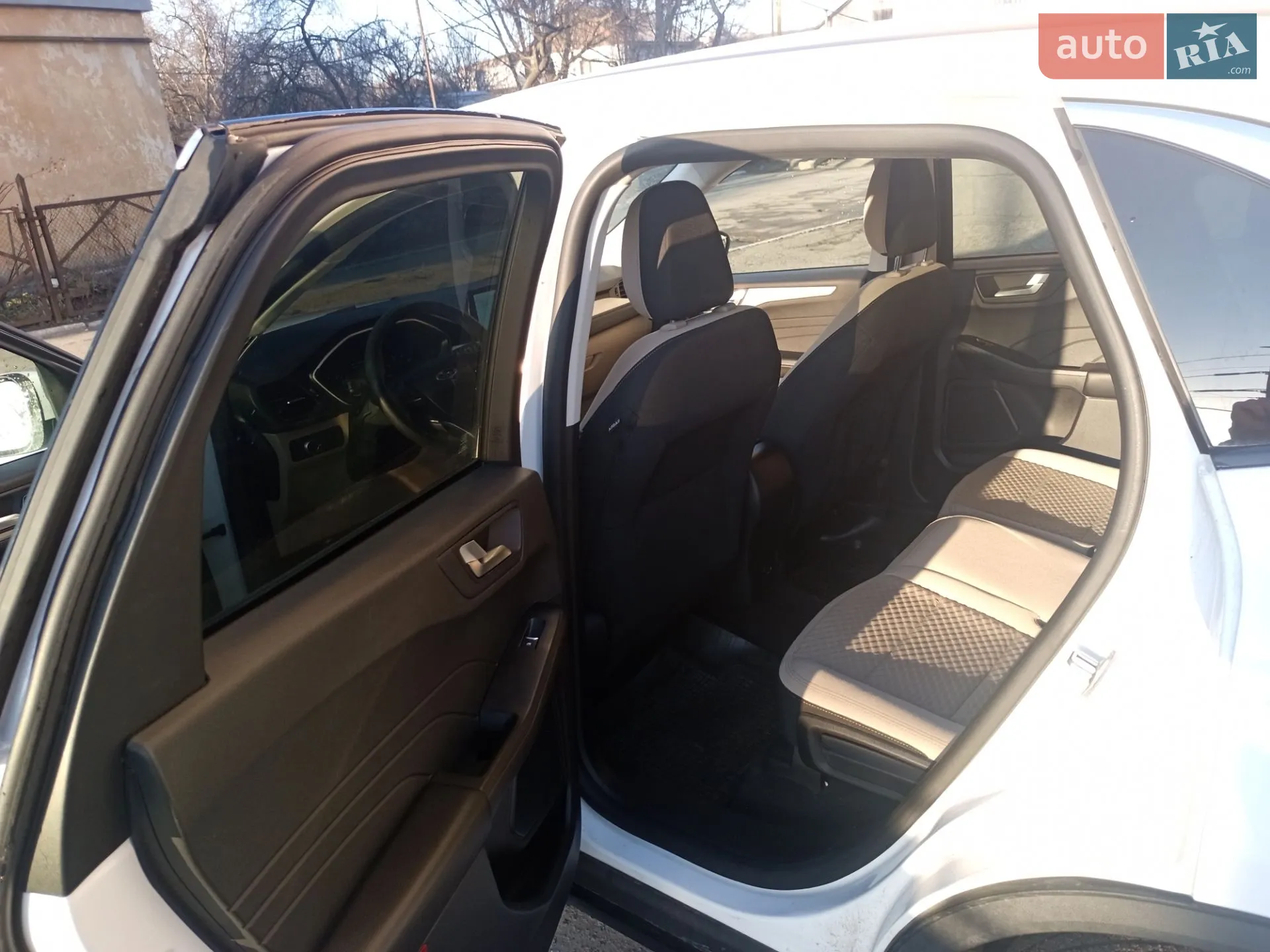 2021 Ford Escape - мініатюра 2