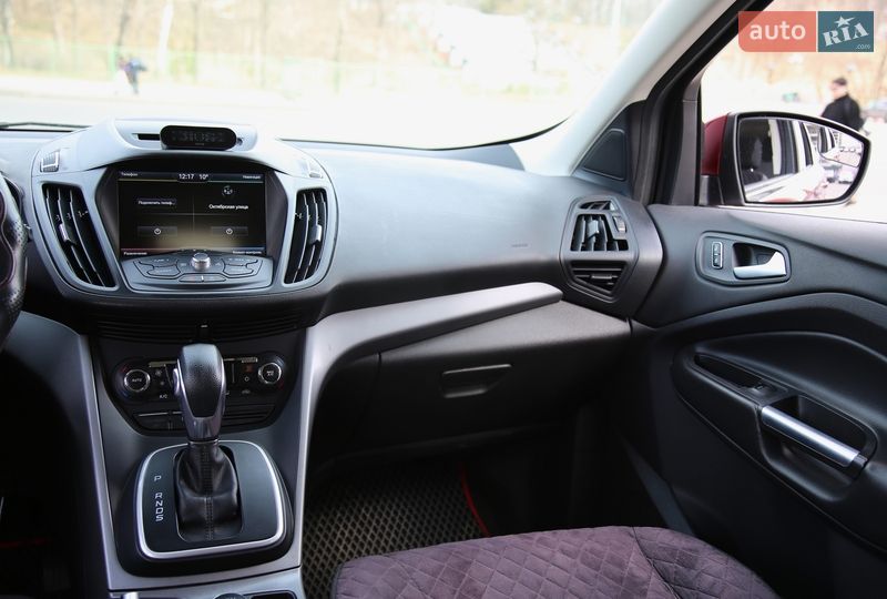 Внедорожник / Кроссовер Ford Escape 2013 в Харькове