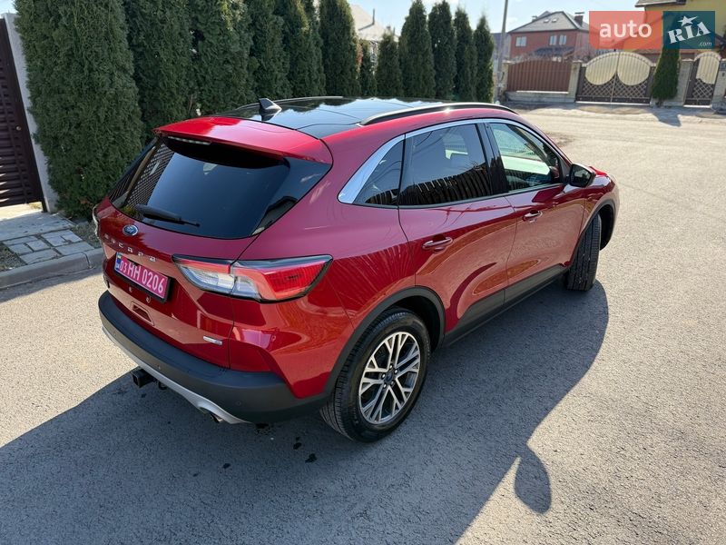 Внедорожник / Кроссовер Ford Escape 2020 в Киеве