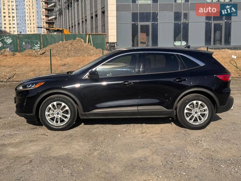 Внедорожник / Кроссовер Ford Escape 2019 в Киеве